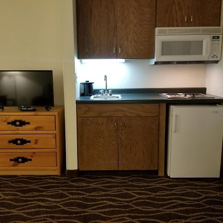 Boarders Inn & Suites By Cobblestone Hotels - Wautoma Eksteriør billede