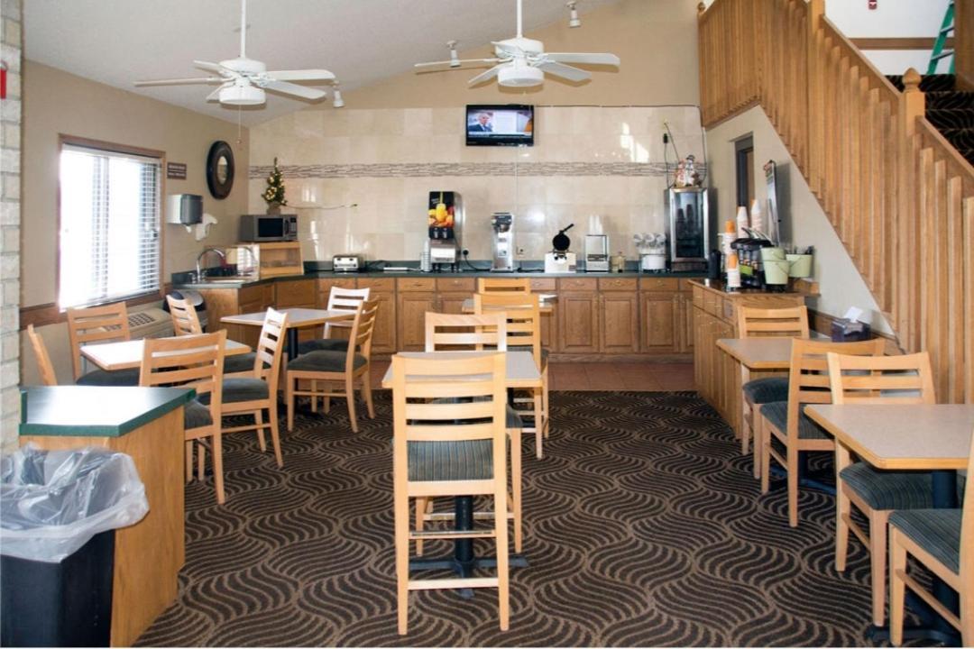 Boarders Inn & Suites By Cobblestone Hotels - Wautoma Eksteriør billede