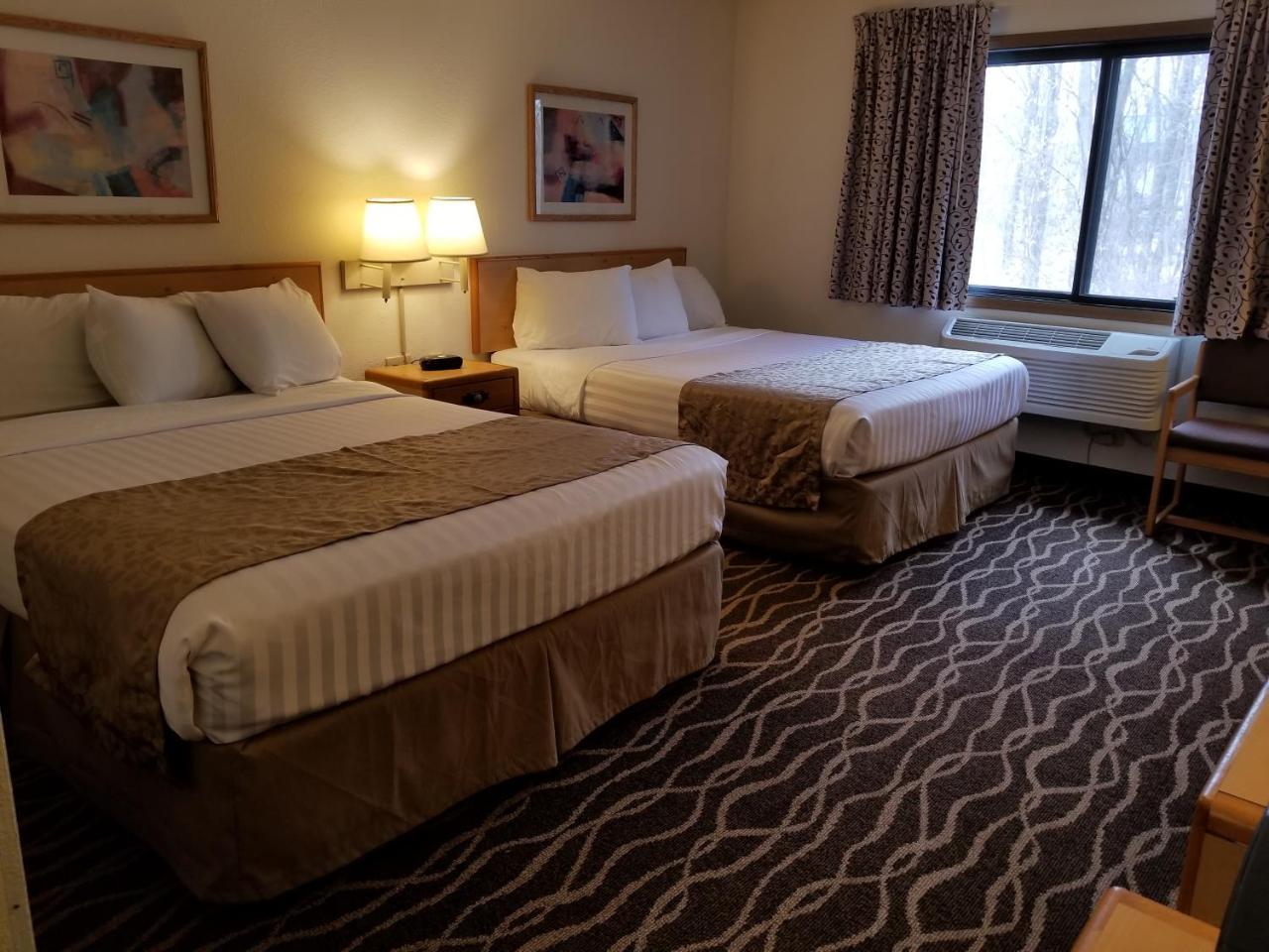 Boarders Inn & Suites By Cobblestone Hotels - Wautoma Eksteriør billede