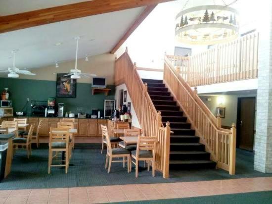 Boarders Inn & Suites By Cobblestone Hotels - Wautoma Eksteriør billede